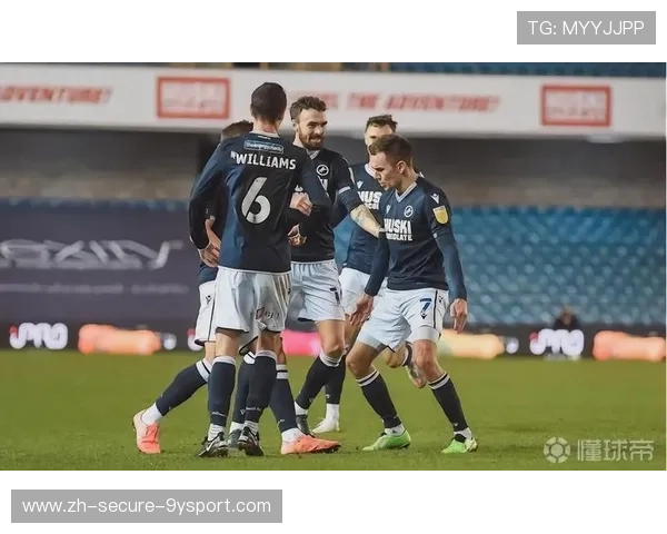 伯恩茅斯与教练组意见综述的背景分析