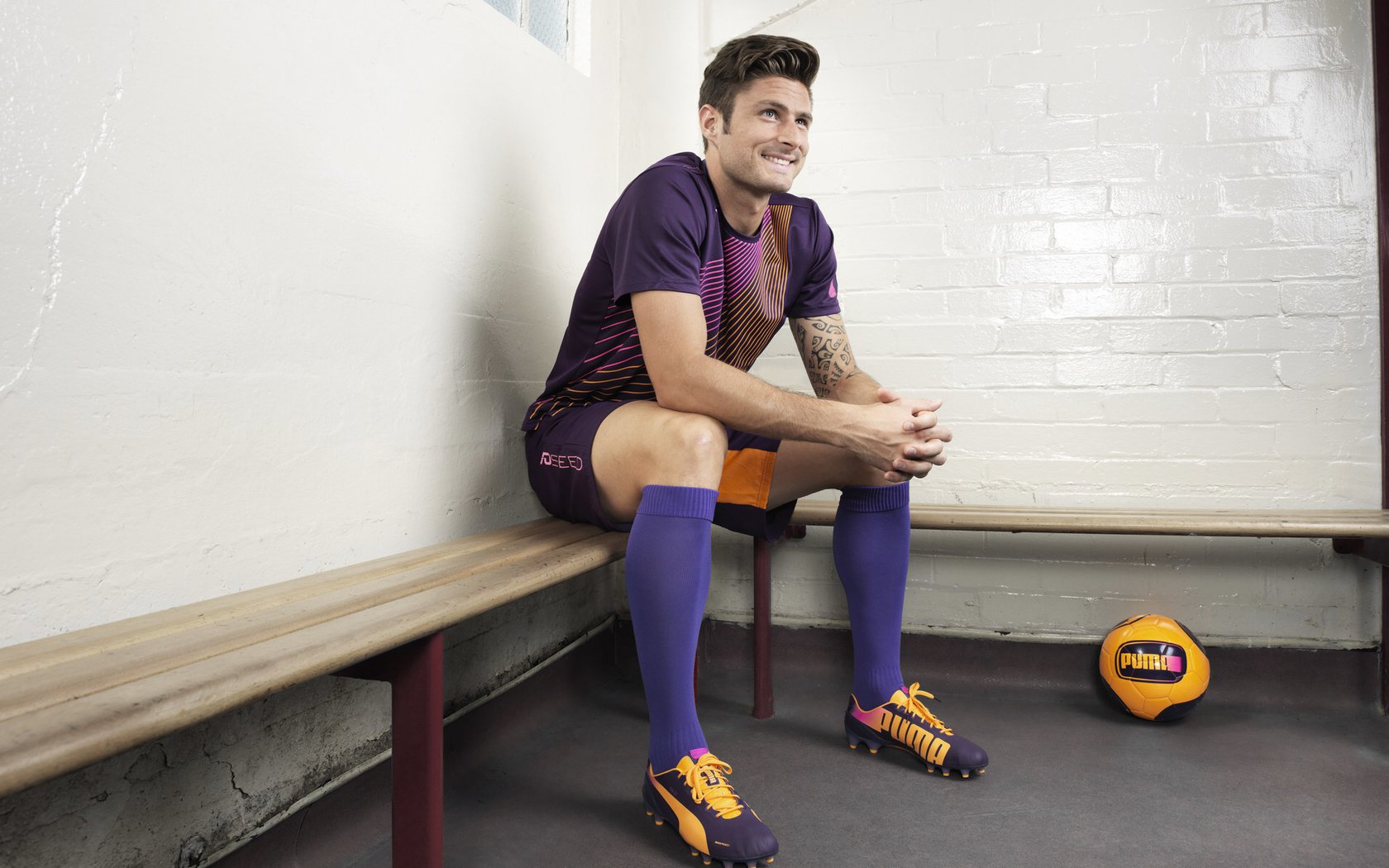 姆巴佩哈兰德!皇马1亿卖维尼修斯,豪赌2亿哈兰德,双骄组合能成?